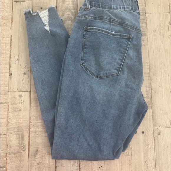 New York & Company Blue Distressed Skinny Jeans - Picture 3 of 4